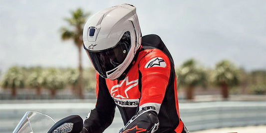 ¡Supertech R10 ya está en Chile, el primer casco de Alpinestars!